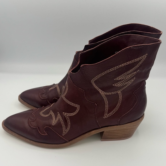 Chinese Laundry Fiona Ankle Western Cowgirl Leather Boots Intricate Stitching - Picture 5 of 12